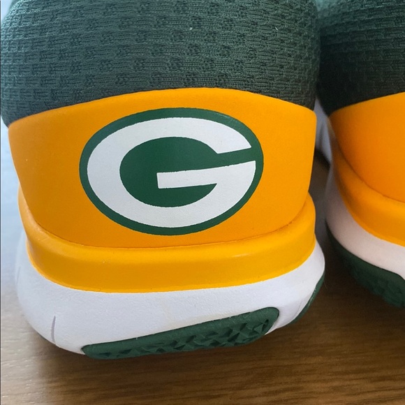 Rare Green Bay Packers Nike Free Green and Yellow Men's Shoes - Picture 8 of 10
